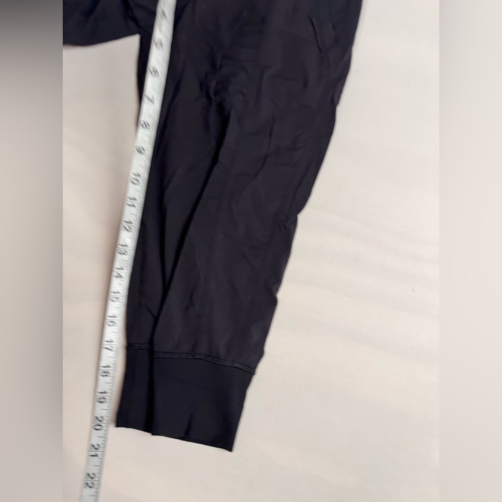 Lululemon Dance Studio Crop Pants Black Women’s 8 - Picture 3 of 6